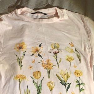 Shein flower graphic top!
